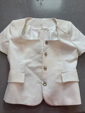 Zara White Short-Sleeve Tailored Blazer with Decorative Buttons
